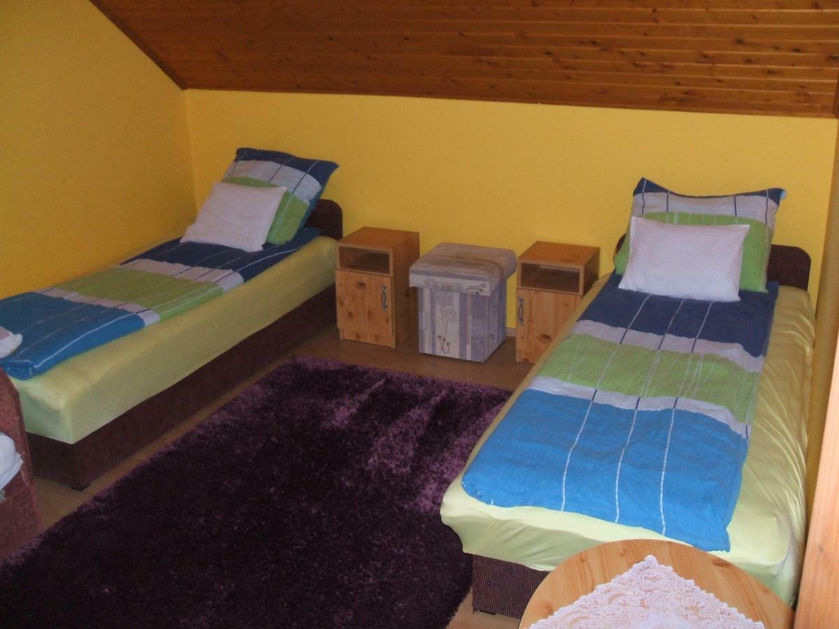 To Vendeghaz Hotell Debrecen Exteriör bild